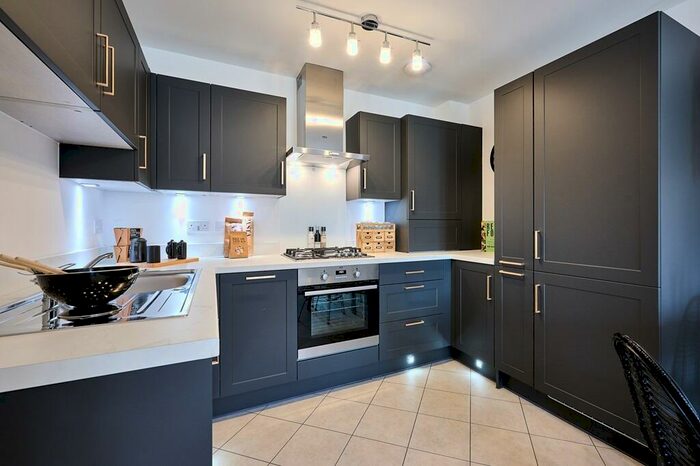 2 Bedroom Apartment For Sale In Lincoln Close Off Pineywoods Lane Milton Keynes, MK8