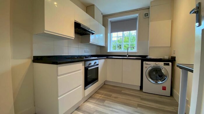1 Bedroom Flat To Rent In Haslemere Road, Crouch End, London, N8