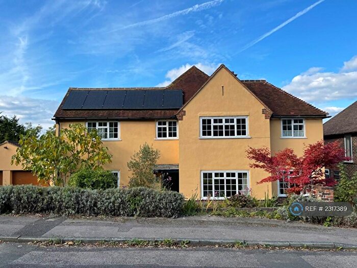 5 Bedroom Detached House To Rent In High View Road, Guildford, GU2