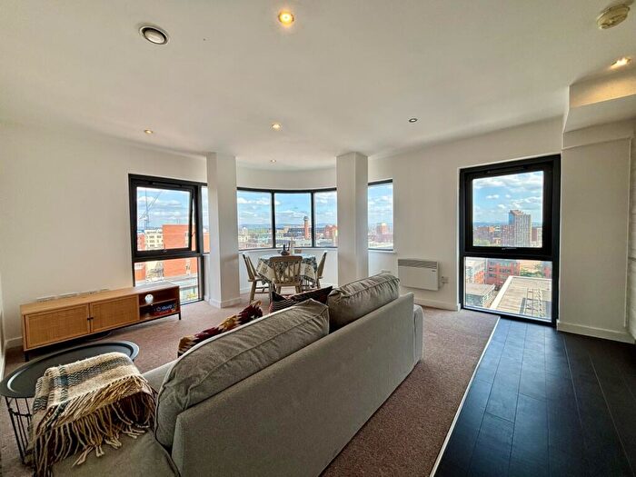 2 Bedroom Apartment For Sale In Nuovo Apartments, Great Ancoats Street, Manchester, M4