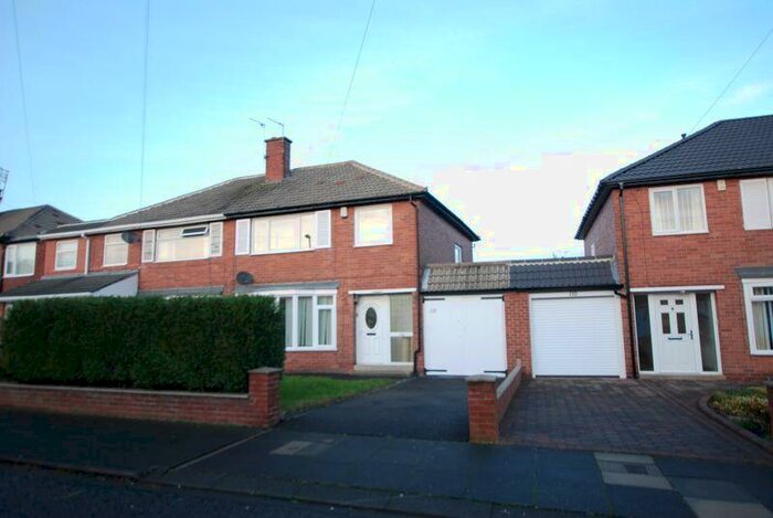 3 Bedroom Semi-Detached House To Rent In Regent Farm Road, Gosforth, NE3
