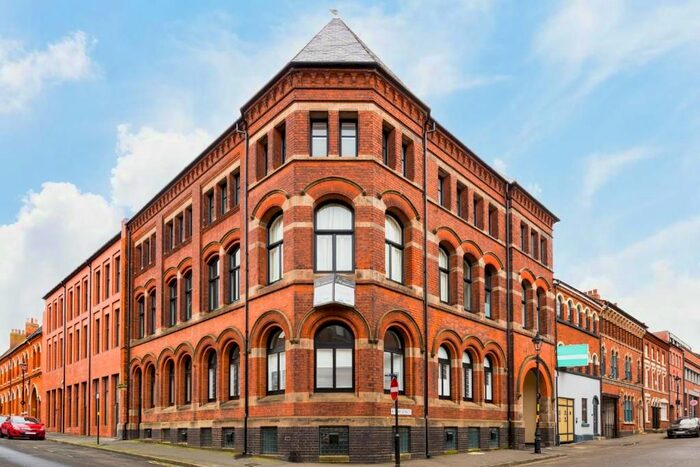 4 Bedroom Town House To Rent In Tenby Street North, Hockley, Birmingham, B1