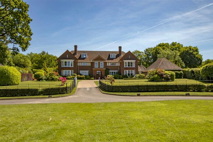 6 Bedroom Detached House For Sale In Manor Road, West Kingsdown, Sevenoaks, Kent, TN15