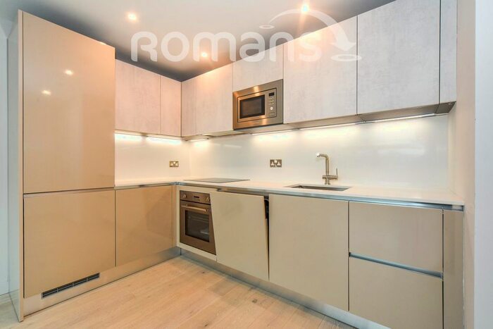 2 Bedroom Flat To Rent In Wokingham Road, Binfield, Bracknell, RG42