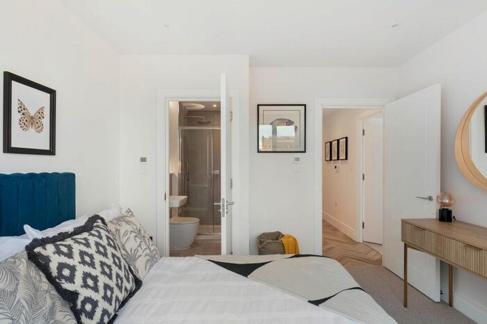 2 Bedroom Flat For Sale In Steel House Yard, Bombay Street, SE16