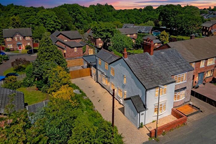4 Bedroom Semi Detached House For Sale In Hartford Road, Davenham, CW9