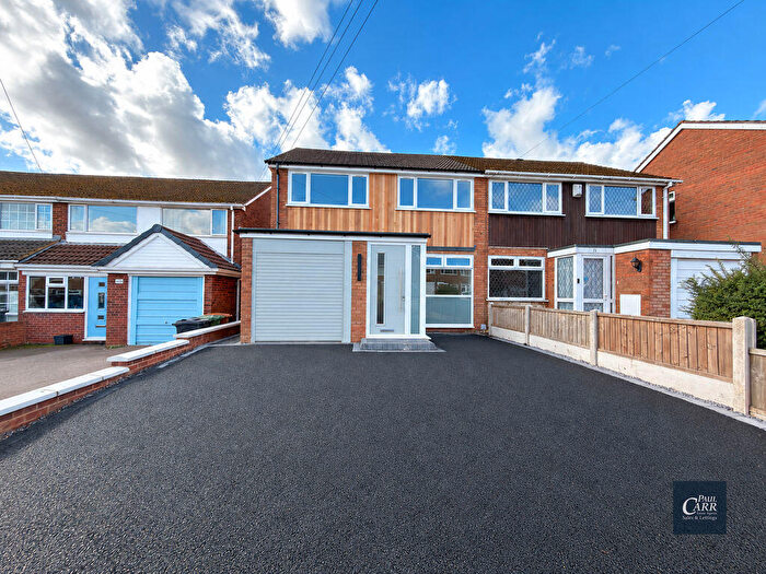 3 Bedroom Semi Detached House For Sale In Maxholm Road, Streetly, Sutton Coldfield, B74