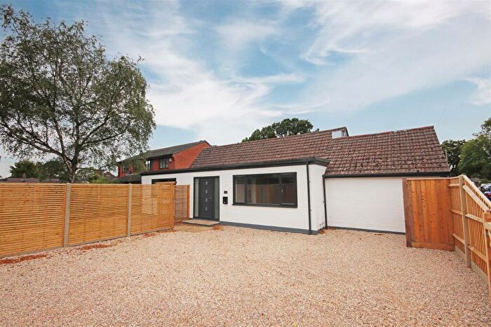 3 Bedroom Bungalow To Rent In Everton Road, Hordle, SO41