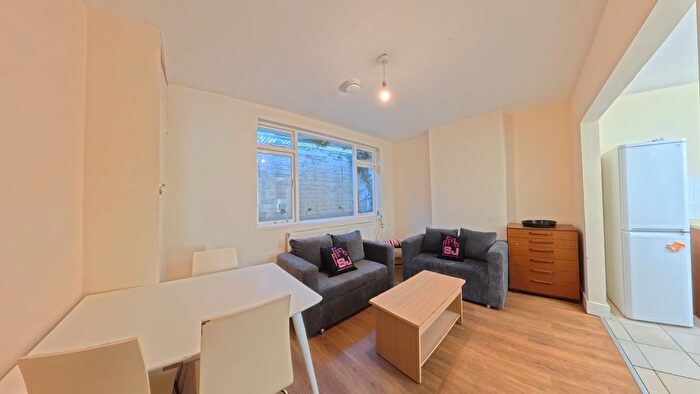4 Bedroom Terraced House To Rent In St Pauls Street, Brighton, BN2