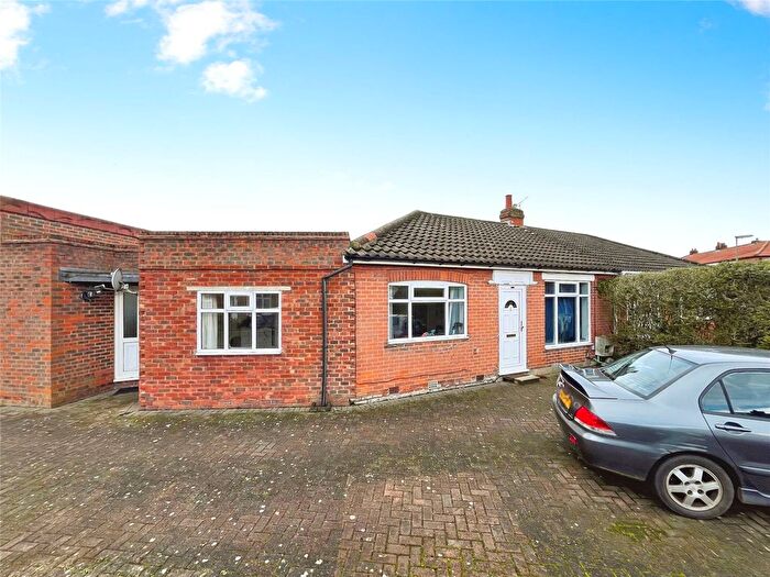 3 Bedroom Bungalow To Rent In Vegal Crescent, Englefield Green, Egham, Surrey, TW20