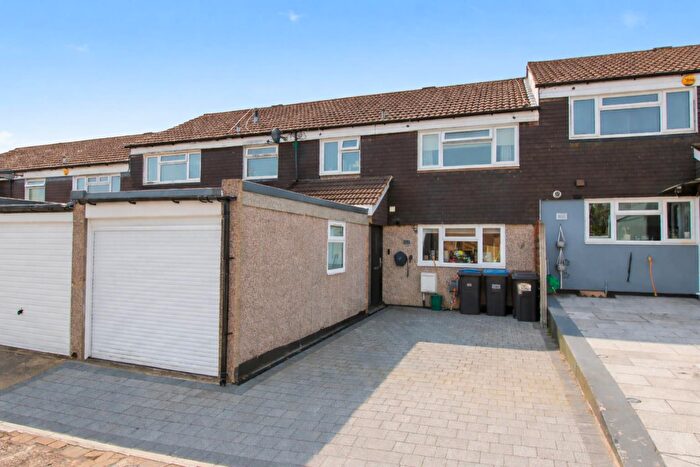 3 Bedroom Terraced House For Sale In Tithelands, Harlow, CM19