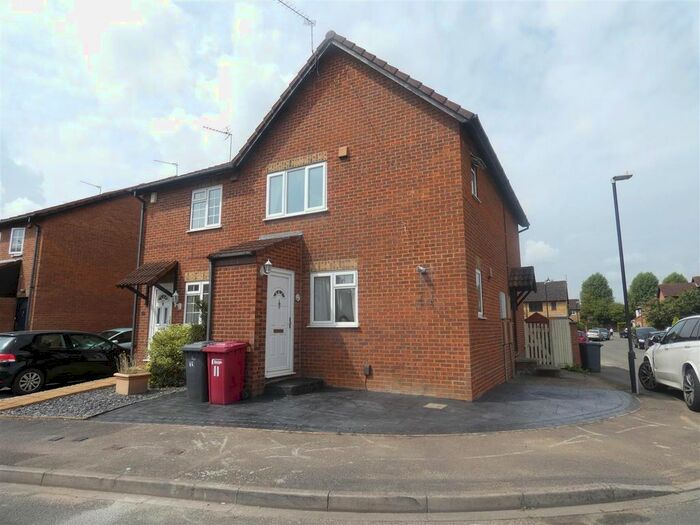 1 Bedroom End Of Terrace House To Rent In Haig Drive, Cippenham, Slough, SL1