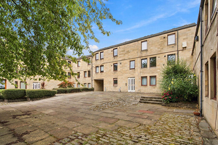 1 Bedroom Flat For Sale In / Jamaica Mews, New Town, Edinburgh, EH3