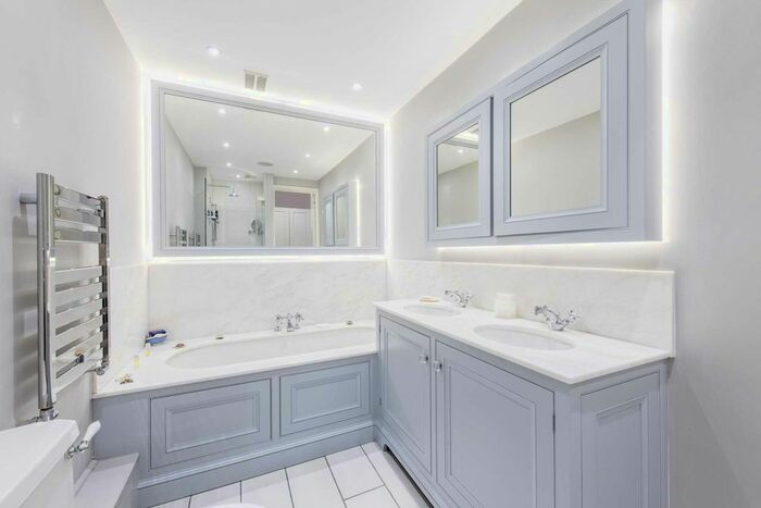 1 Bedroom Flat For Sale In Sloane Court West, London, SW3