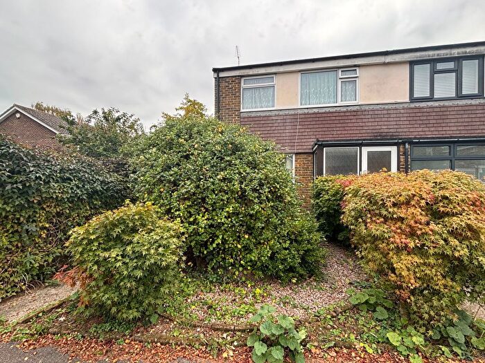3 Bedroom End Of Terrace House For Sale In Staplehurst, Kent, TN12