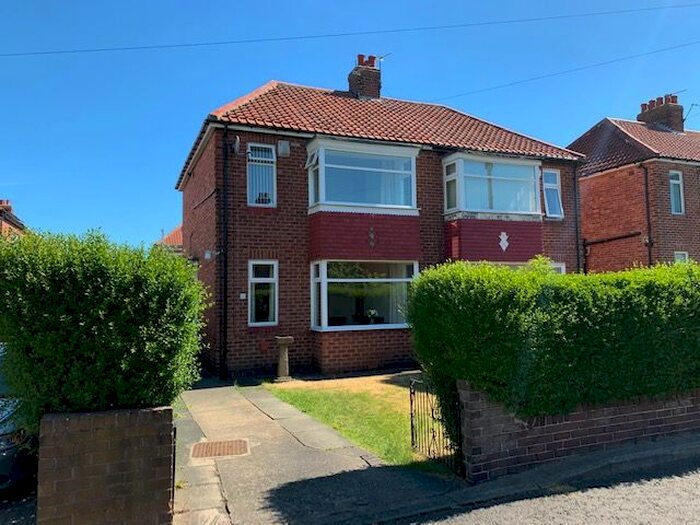 3 Bedroom Semi-Detached House To Rent In Doxford Gardens, North Fenham, Newcaslte Upon Tyne, NE5