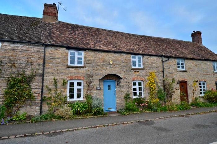 3 Bedroom Terraced House For Sale In Arrow Lane, North Littleton, Evesham, WR11