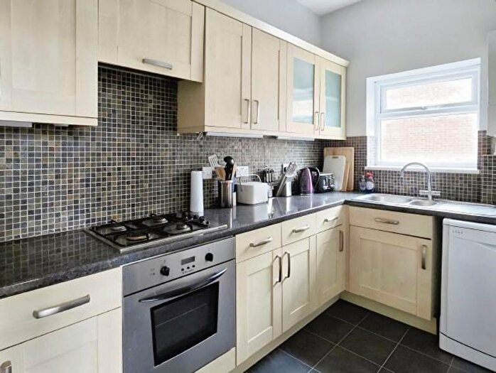 2 Bedroom Flat To Rent In St Peters Road, Broadstairs, CT10