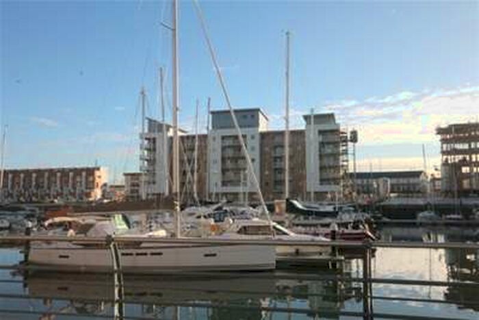 1 Bedroom Flat To Rent In Mizzen Court, Portishead, BS20