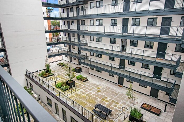 2 Bedroom Flat To Rent In Norfolk Street, Liverpool, Merseyside, L1