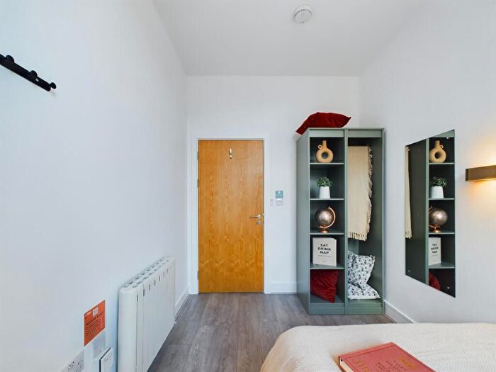 5 Bedroom Flat To Rent In China Street, Lancaster, LA1
