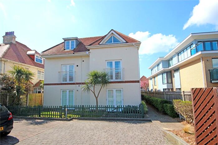 2 Bedroom Apartment For Sale In Church Road, Bournemouth, Dorset, BH6