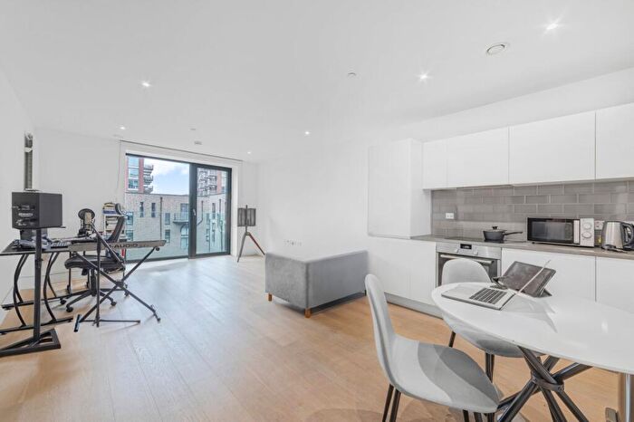 1 Bedroom Flat For Sale In Flotilla House, Cable Street, E16