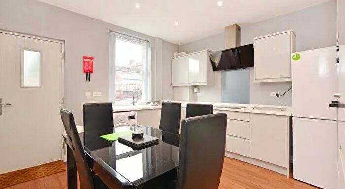 5 Bedroom House To Rent In Priestley Street, Sheffield, S2