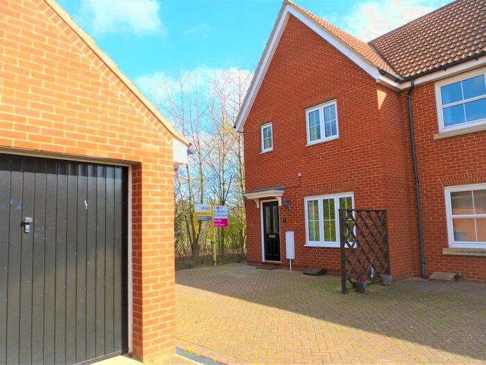 3 Bedroom Property To Rent In Northern Rose Close, Bury St. Edmunds, IP32