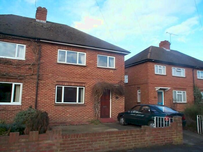 4 Bedroom Detached House To Rent In Bond Street, Englefield Green, Egham, TW20