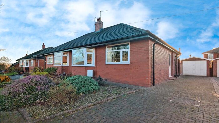 2 Bedroom Bungalow To Rent In North Gate, Garden Suburbs, Oldham, OL8