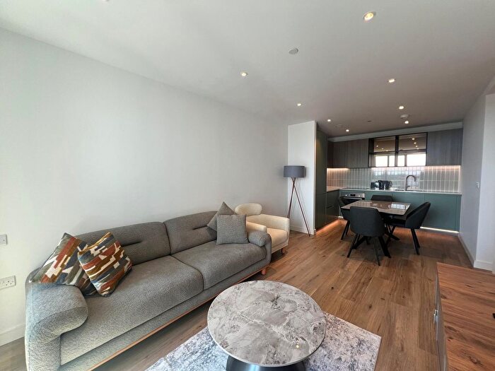 2 Bedroom Flat To Rent In The Green Quarter, London, UB1