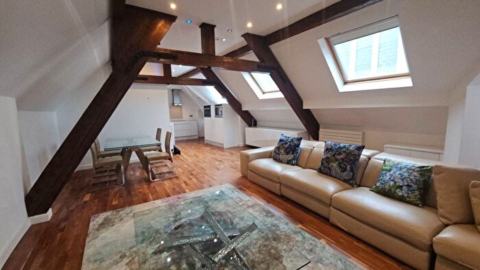 3 Bedroom Property To Rent In King Street West, Manchester, M3