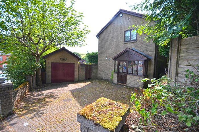 3 Bedroom Detached House For Sale In Old Road, Ashton-Under-Lyne, OL6
