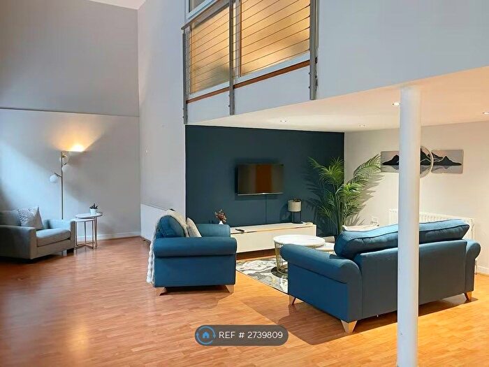 2 Bedroom Flat To Rent In Kent Road, Glasgow, G3