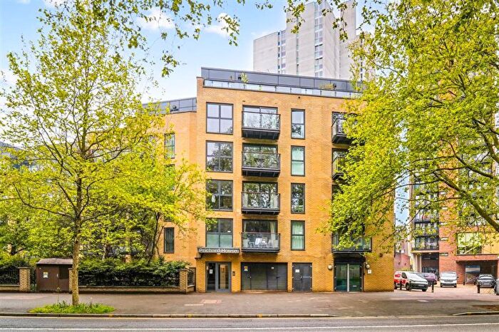 2 Bedroom Flat For Sale In Kennington Road, Kennington, SE11
