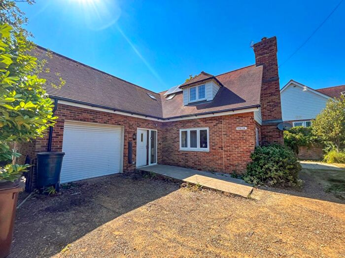 4 Bedroom Detached House For Sale In Lower Waites Lane, Fairlight, TN35