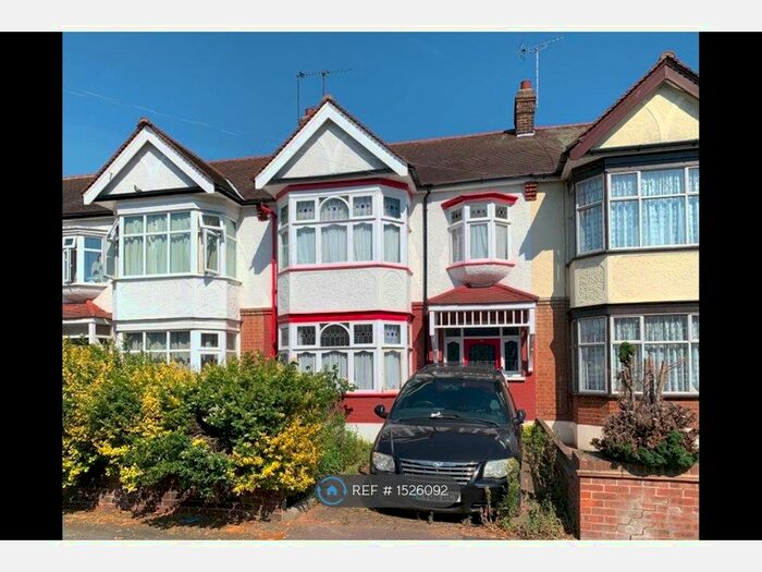 3 Bedroom Terraced House To Rent In Grenville Gardens, Woodford Green, IG8