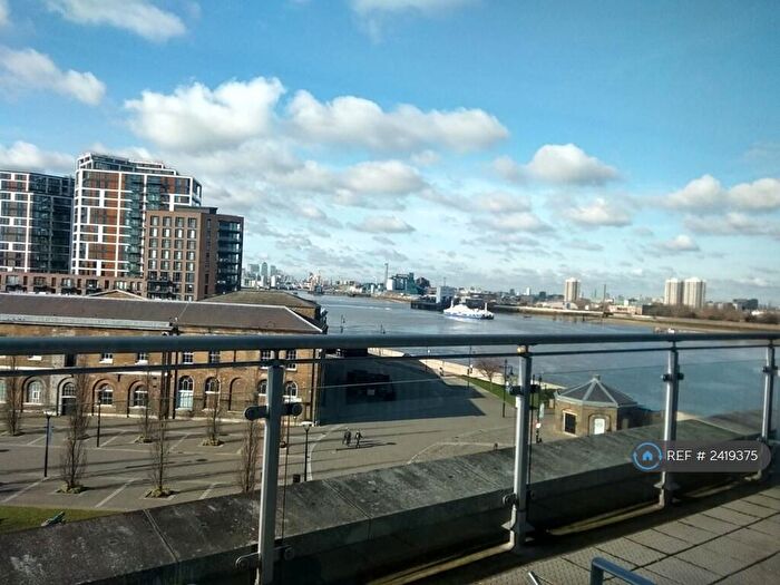 3 Bedroom Penthouse To Rent In Royal Arsenal, London, SE18