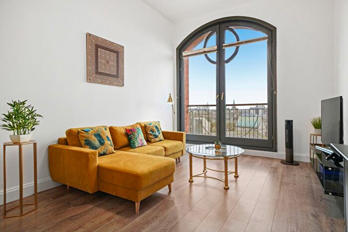 2 Bedroom Flat To Rent In Maberly Street, Aberdeen, AB25