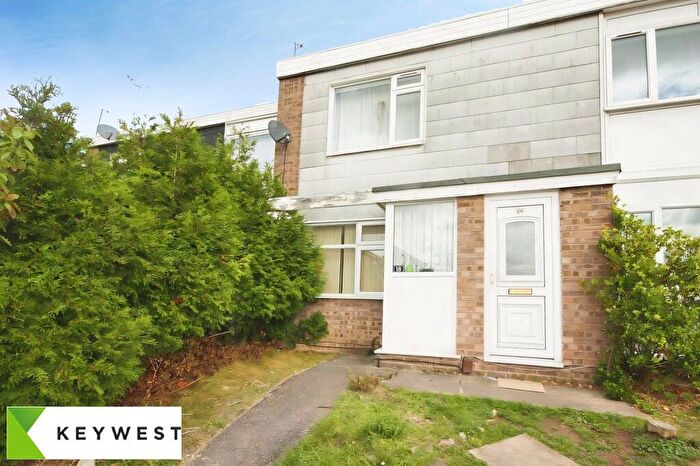 2 Bedroom Flat For Sale In Green Walk, Western Park, Leicester, LE3