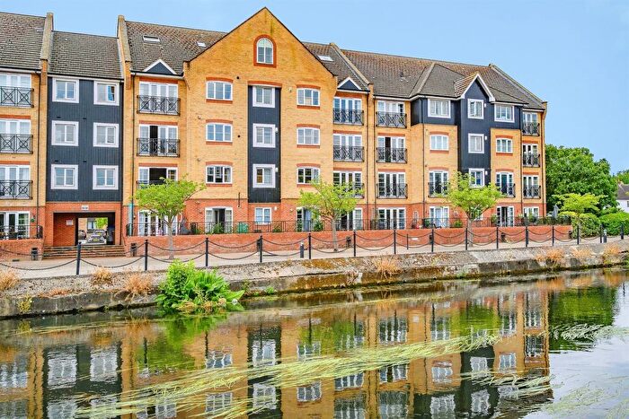 2 Bedroom Flat For Sale In Stationers Place, Hemel Hempstead, HP3