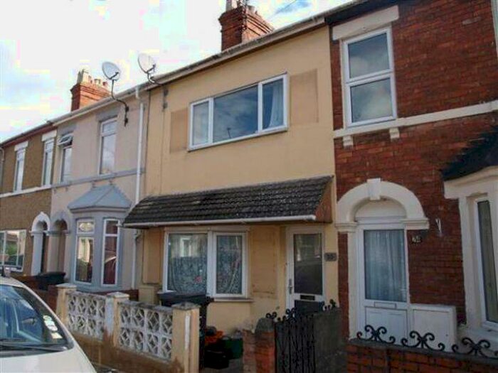 3 Bedroom Terraced House To Rent In Bedroom House To Rent, Guppy Street, Robourne, SN2