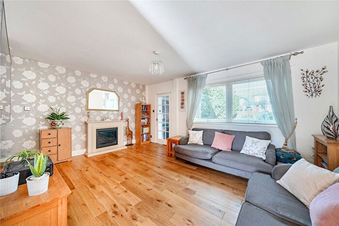 Terraced House For Sale In Lansdown Close, Woking, Surrey, GU21
