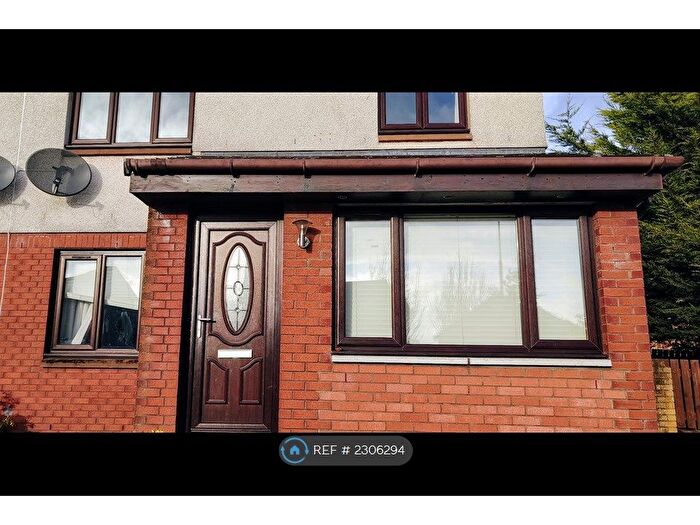4 Bedroom Semi-Detached House To Rent In Waverley Crescent, Livingston, EH54