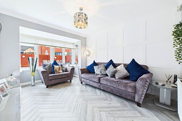 3 Bedroom Detached House For Sale In Shankly Drive, Morningside, Newmains, ML2