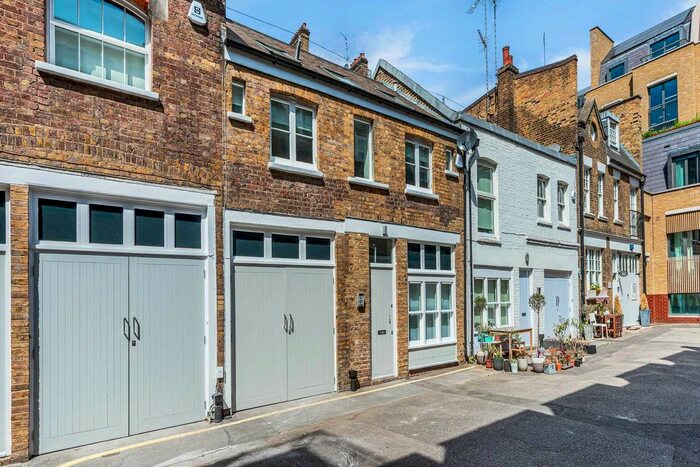 3 Bedroom Property To Rent In Welbeck Way, Marylebone, W1G