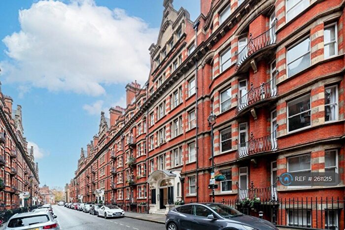 3 Bedroom Flat To Rent In Clarence Gate Gardens, London, NW1