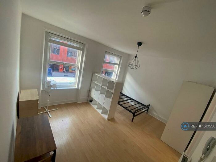 Studio To Rent In Caledonian Road, London, N7