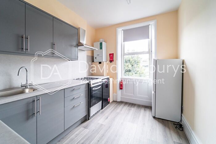 1 Bedroom Flat To Rent In North Villas, Camden Town, London, NW1